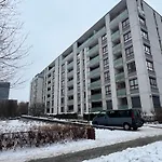 Nest 아파트 *